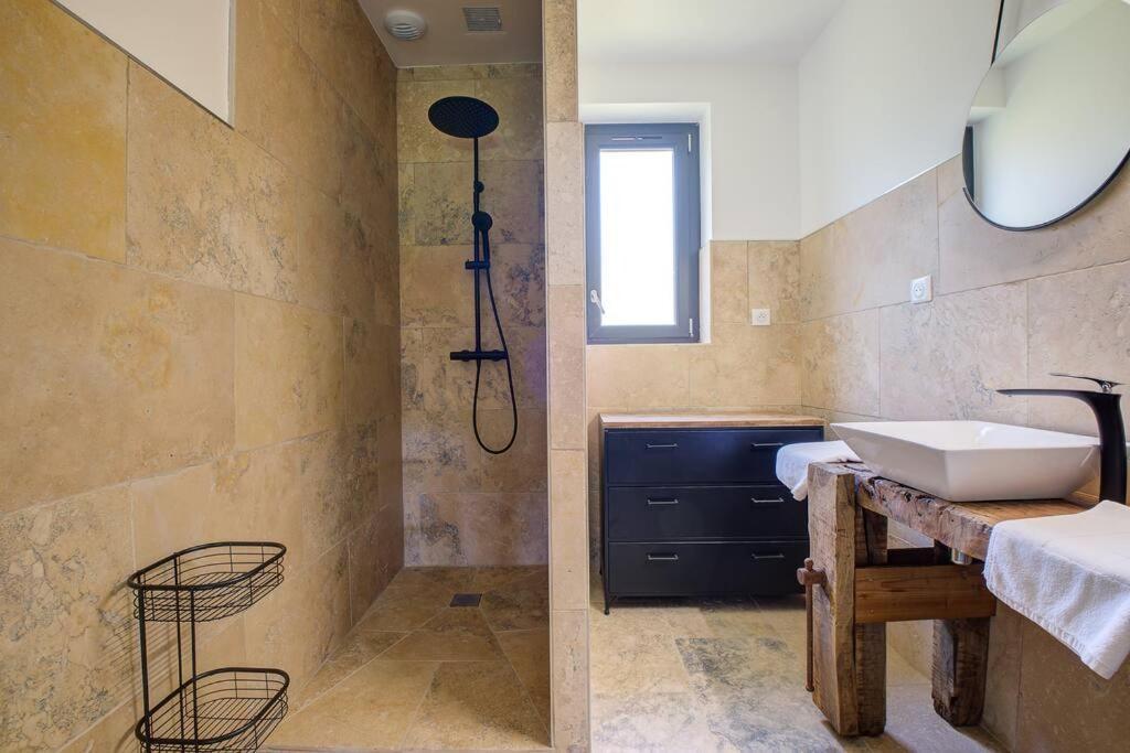 Villa Combe Jolie Clim, Piscine & Jacuzzi Saint-Vincent-de-Cosse Esterno foto